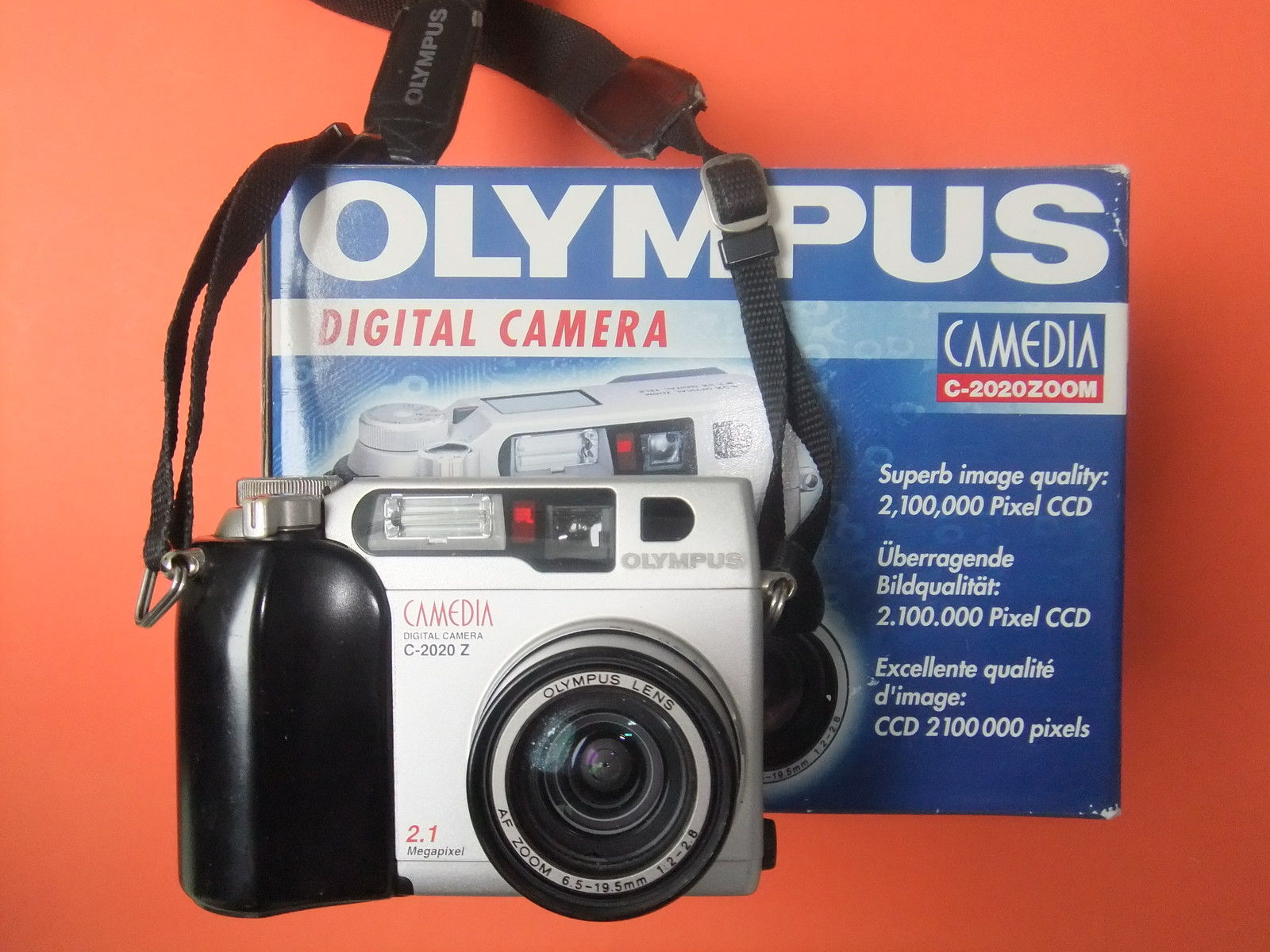 Olympus C-2020 Zoom
